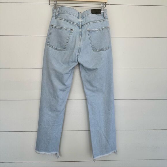 LF Carmar Women’s 26 Dakota Emelia Distressed Knee Crop Jeans - Picture 6 of 9